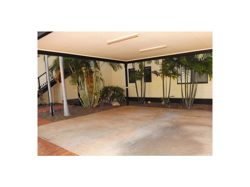 1/8 Seko Place, Cable Beach WA 6726