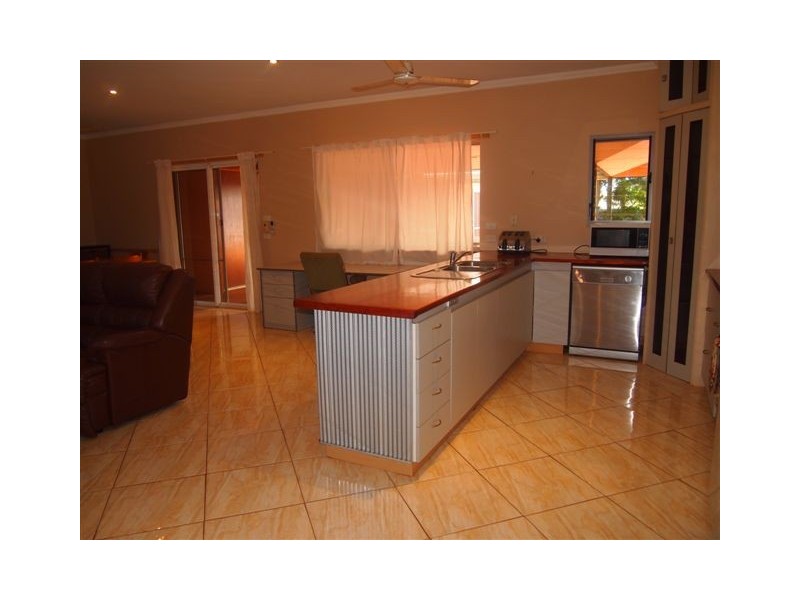 2 Crocker Way, Cable Beach WA 6726