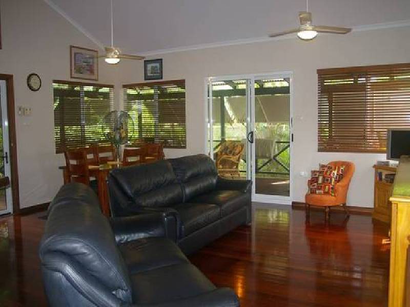 15 Charles Road, Broome WA 6725