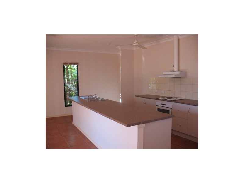 8 Bin Sallik Avenue, Broome WA 6725