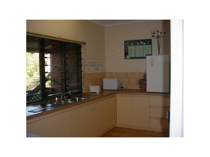 8/1 Saville, Broome WA 6725