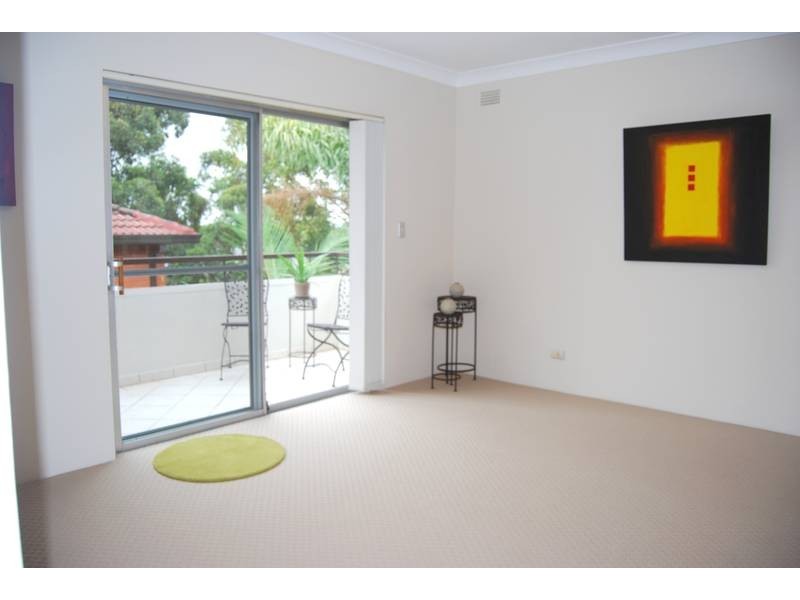 8/26 Kings Road, Five Dock NSW 2046