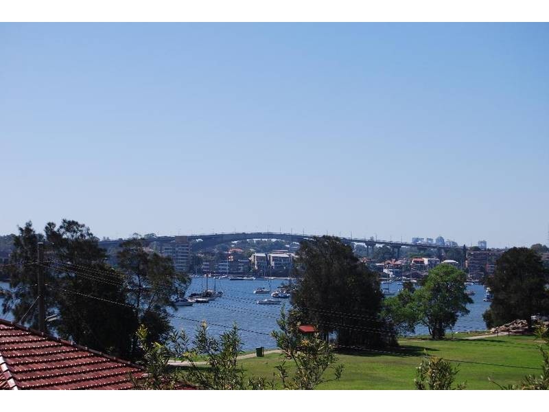 8 Bay Road, Russell Lea NSW 2046