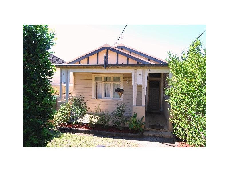 8 Bay Road, Russell Lea NSW 2046