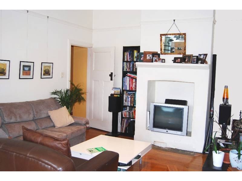 8 Bay Road, Russell Lea NSW 2046