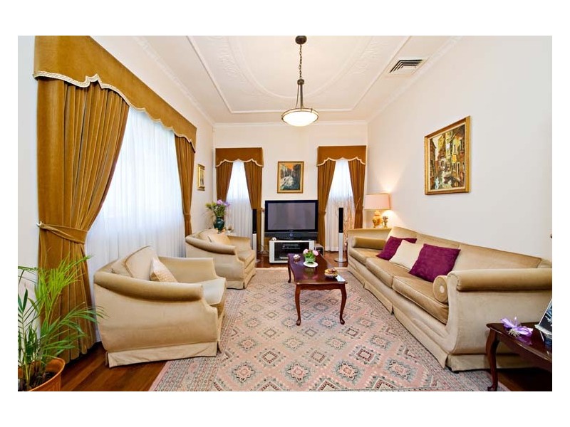 22 Earle Avenue, Ashfield NSW 2131