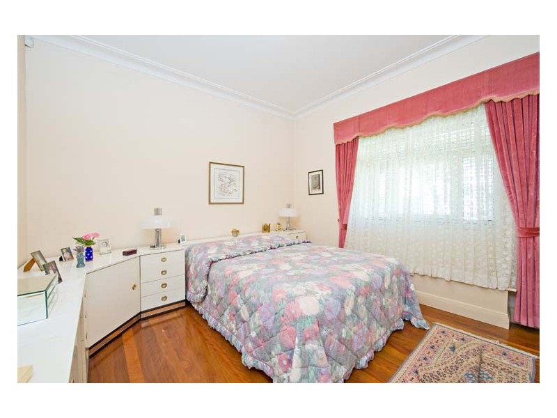 22 Earle Avenue, Ashfield NSW 2131
