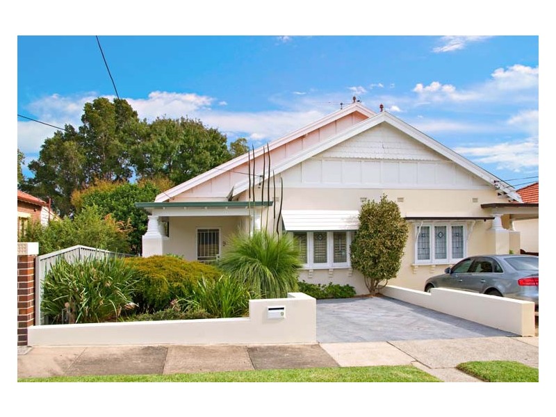 9 Warwillah Road, Russell Lea NSW 2046