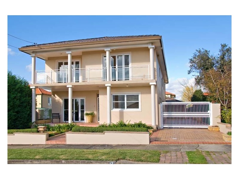 12 Warwillah Road, Russell Lea NSW 2046