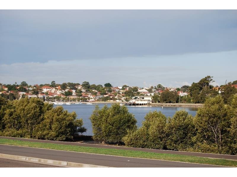 62 Henley Marine Drive, Rodd Point NSW 2046