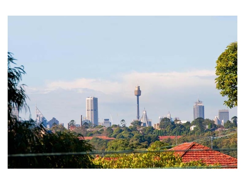 16 First Avenue, Rodd Point NSW 2046