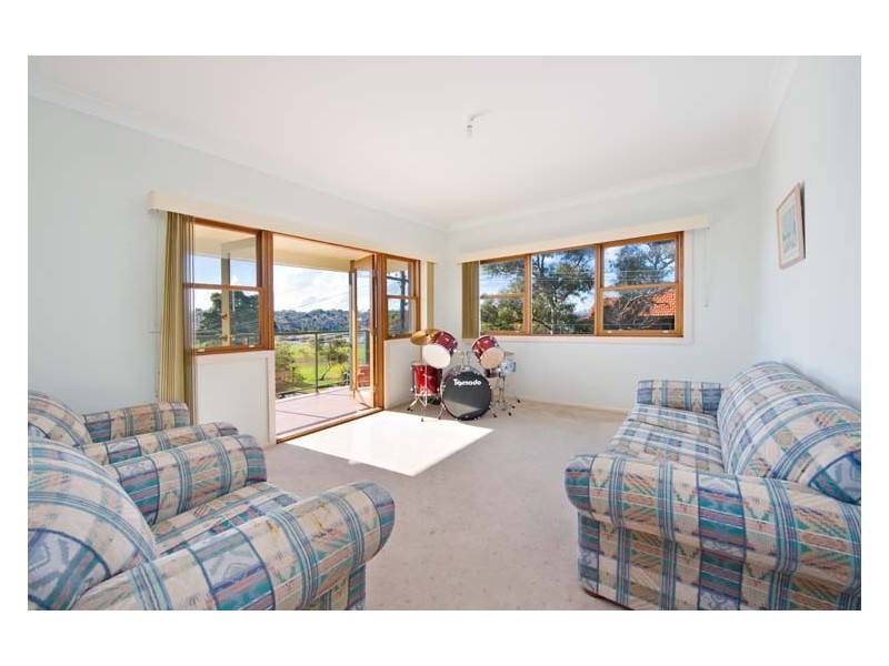 16 First Avenue, Rodd Point NSW 2046