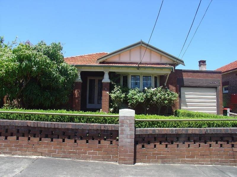 15 Bouvardia Street, Russell Lea NSW 2046