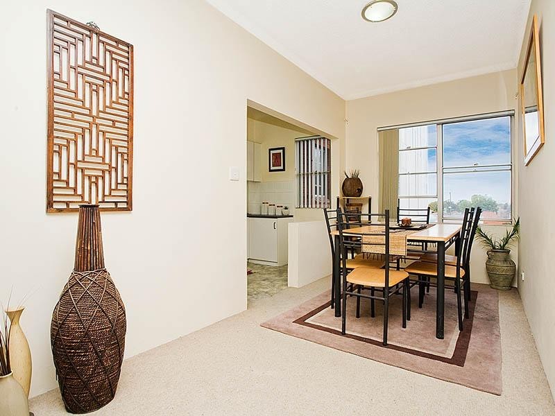 1 Queens Road, Brighton-le-sands NSW 2216