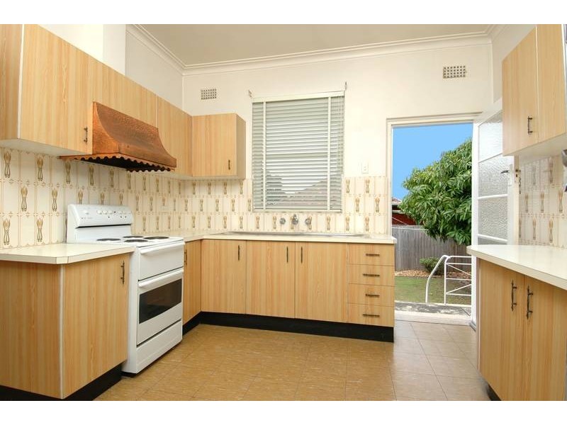 24 Princess Avenue, Rodd Point NSW 2046