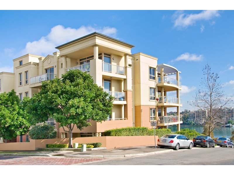 204/1 Warayama Place “Balmain Shores”, Rozelle NSW 2039