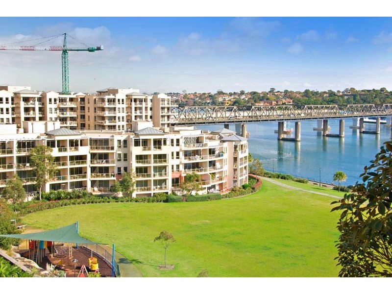204/1 Warayama Place “Balmain Shores”, Rozelle NSW 2039