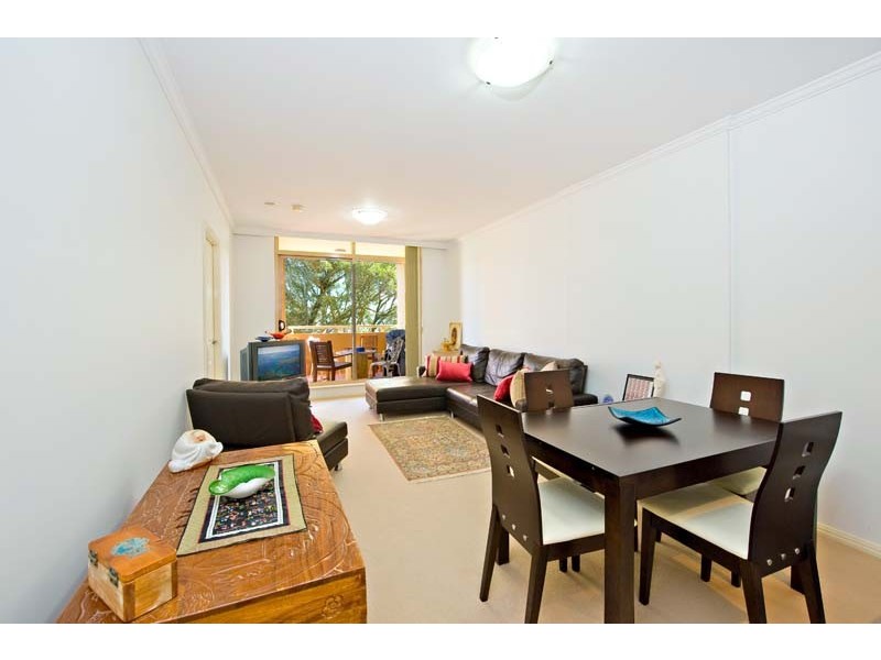 204/1 Warayama Place “Balmain Shores”, Rozelle NSW 2039