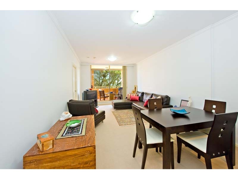 204/1 Warayama Place “Balmain Shores”, Rozelle NSW 2039