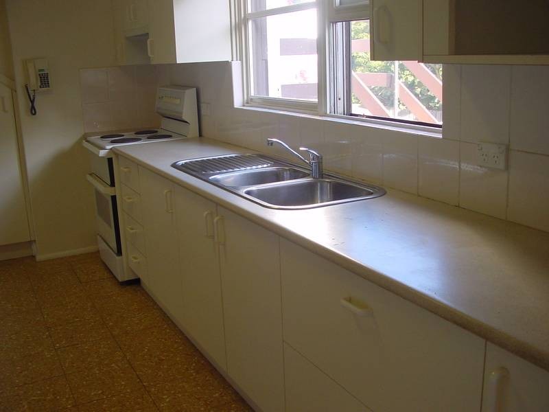 2/8 THE CLOSE, Hunters Hill NSW 2110