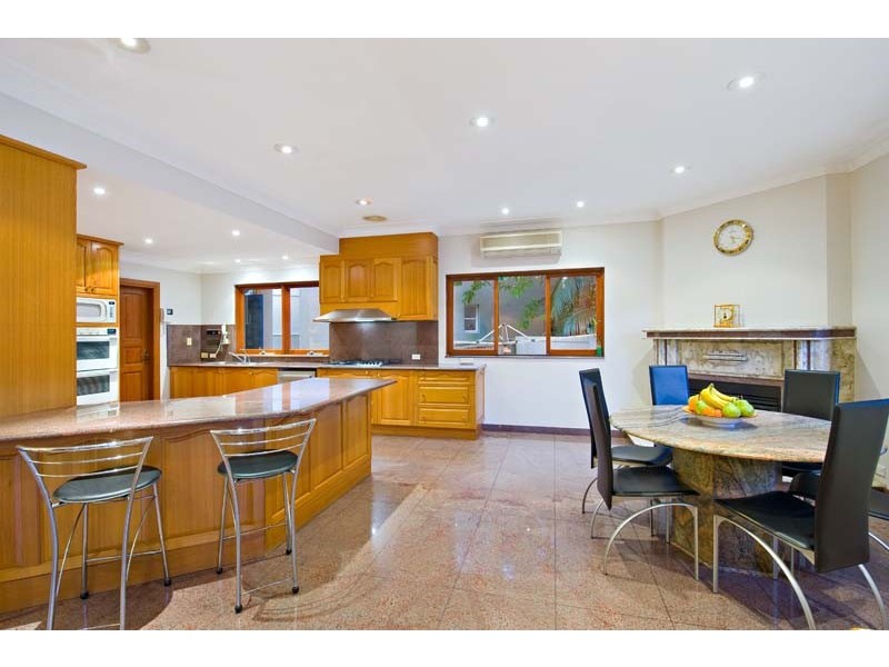 12 Beach Street, Tennyson Point NSW 2111