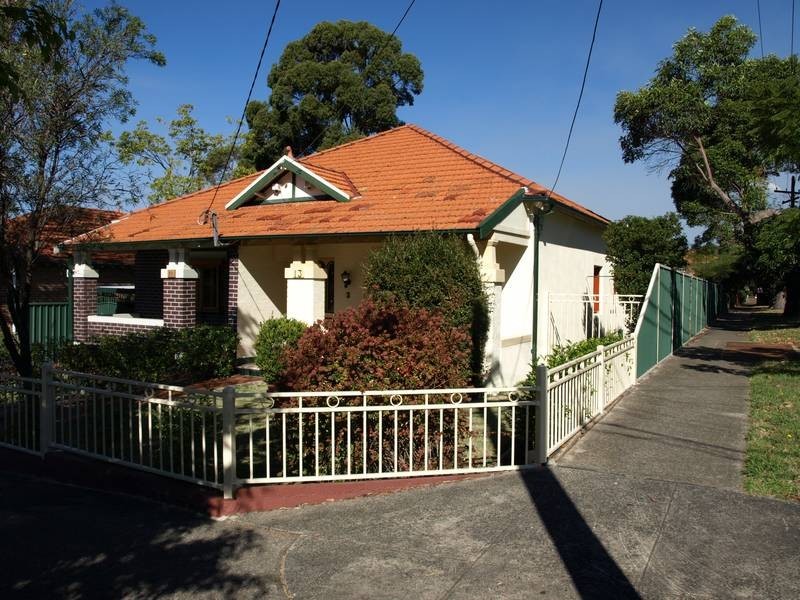 13 Murray Street, Russell Lea NSW 2046