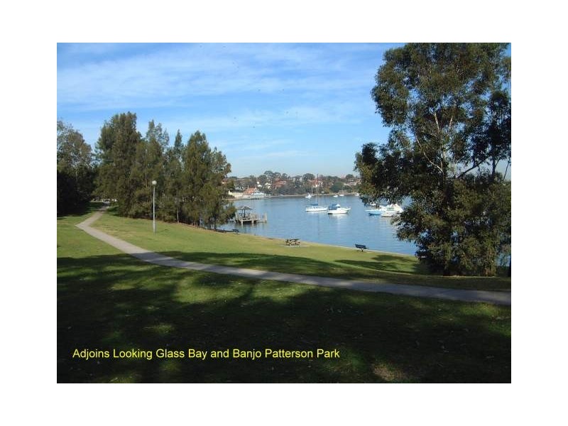 2/3 Amiens Street, Gladesville NSW 2111