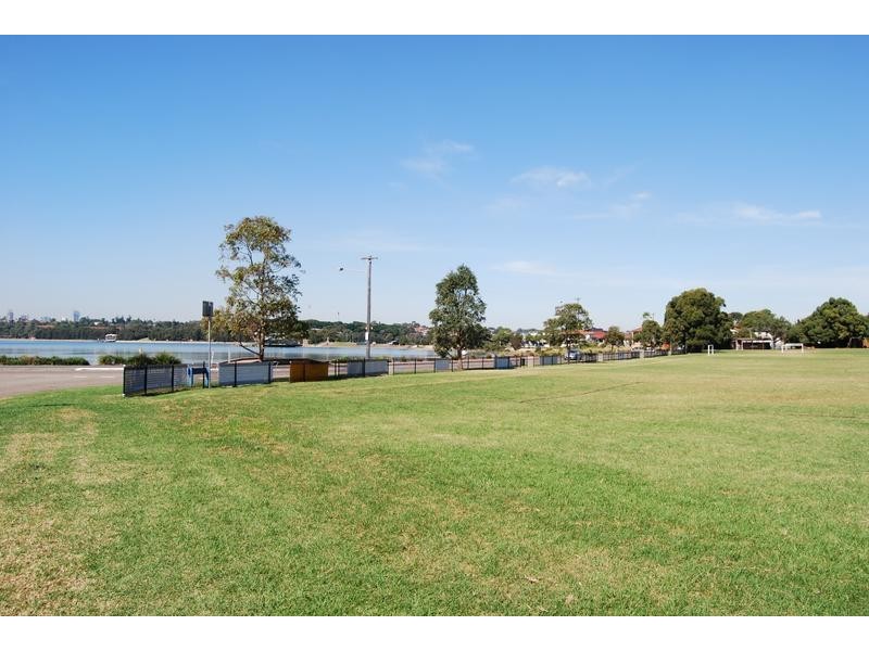 6 Speed Avenue, Russell Lea NSW 2046