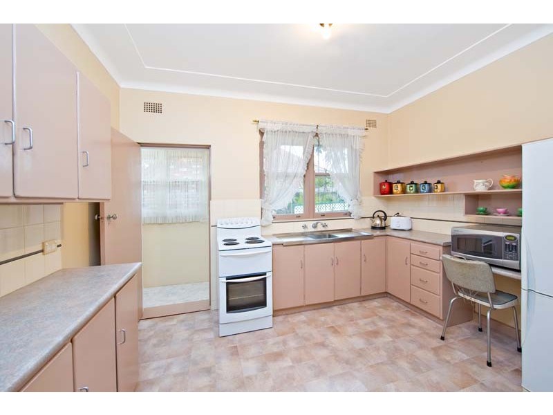 2 Stuart Crescent, Drummoyne NSW 2047