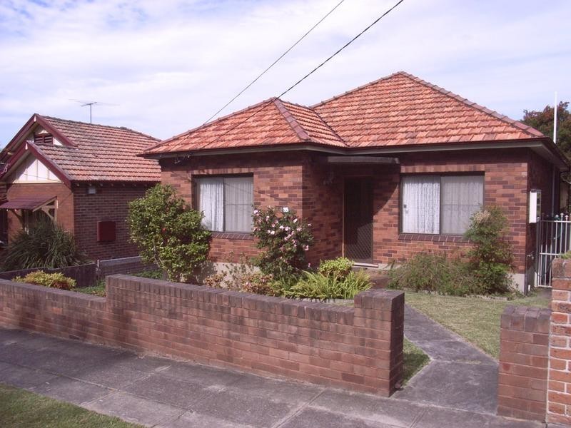 35 The Parade, Russell Lea NSW 2046