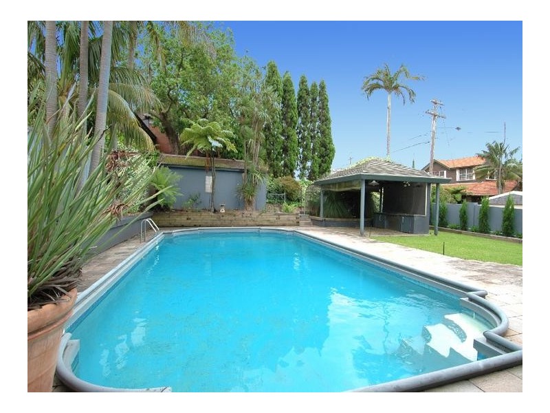24 Lyons Rd, Drummoyne NSW 2047