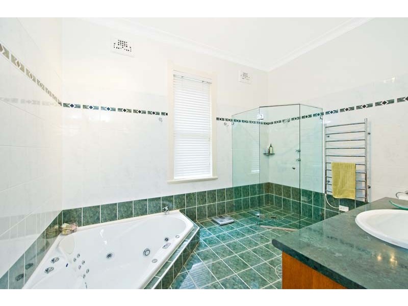 131 Lyons Road, Drummoyne NSW 2047
