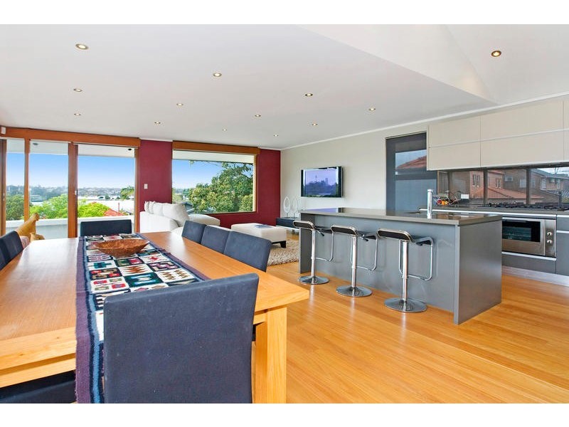 1 Seabrook Ave, Russell Lea NSW 2046