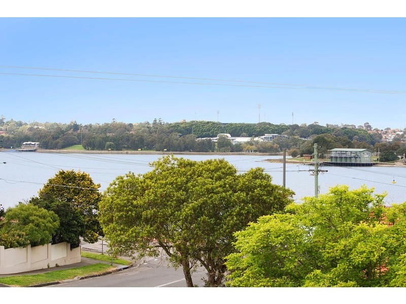 1 Seabrook Ave, Russell Lea NSW 2046