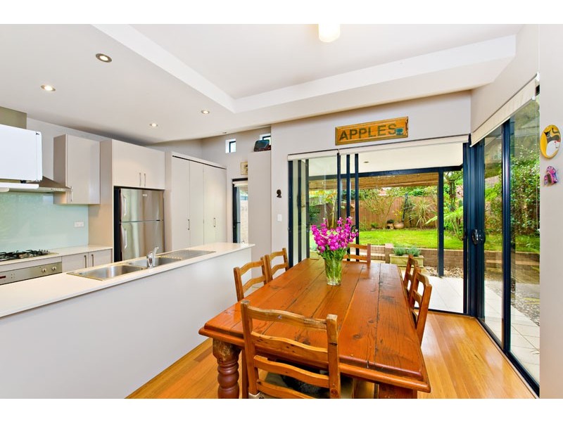 2/13A Blackwall Point Road, Chiswick NSW 2046