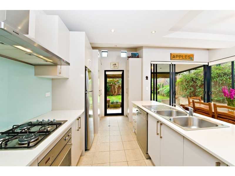 2/13A Blackwall Point Road, Chiswick NSW 2046