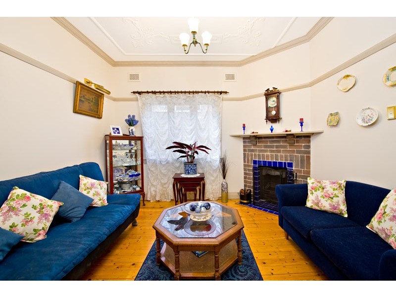 12 Potter Street, Russell Lea NSW 2046