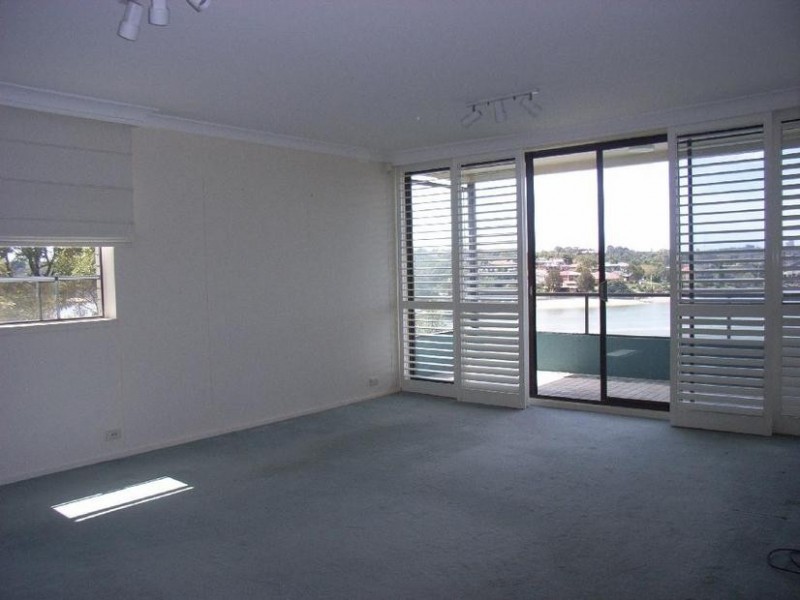 18/12 Walton Crescent, Abbotsford NSW 2046
