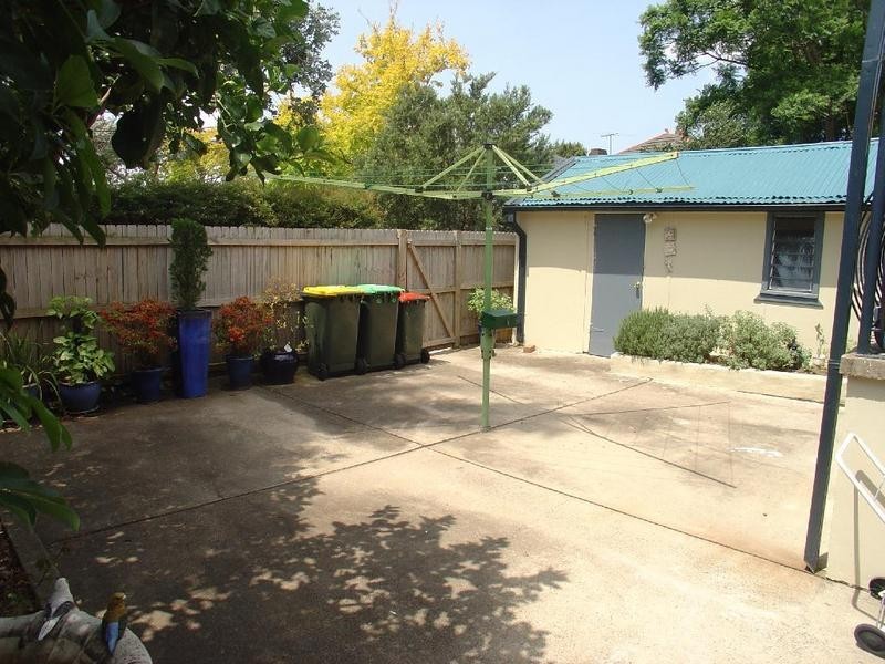 12 Mons STREET, Russell Lea NSW 2046