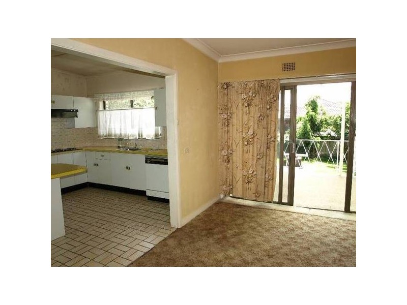 38 Bay Road, Russell Lea NSW 2046