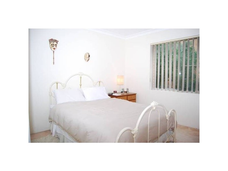 8/21-23 Ashburn Place, Gladesville NSW 2111