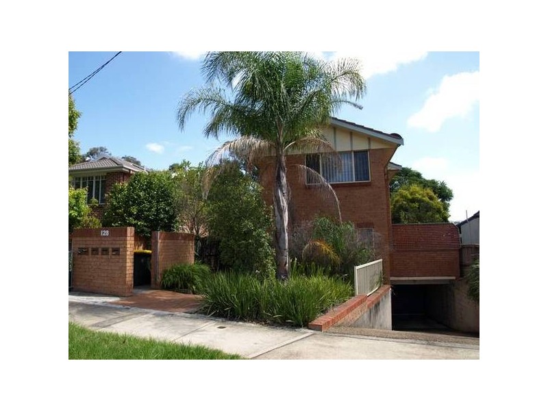 2/128 Hampden Road, Russell Lea NSW 2046