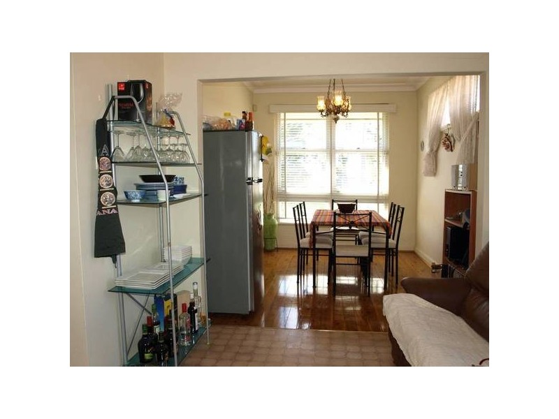 8 Cairns Avenue, Rodd Point NSW 2046