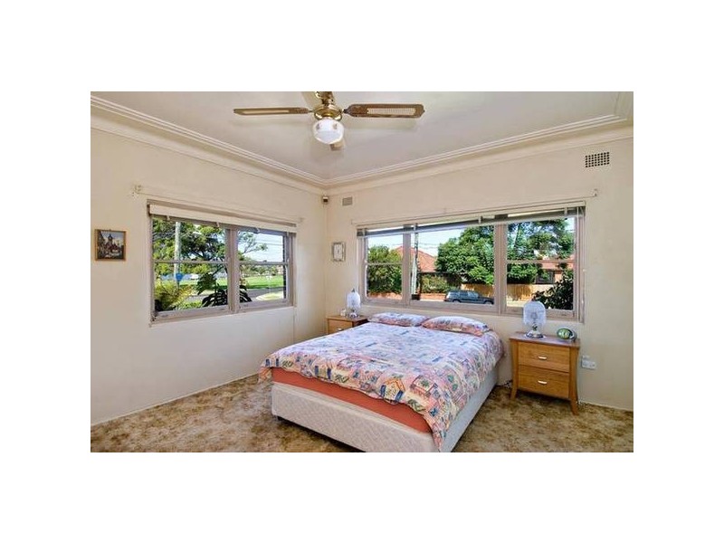 Barnstaple Road, Russell Lea NSW 2046