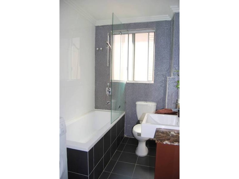 9/2 Finch Avenue, Concord NSW 2137