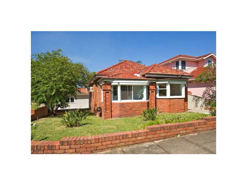 44 Duke Avenue, Rodd Point NSW 2046