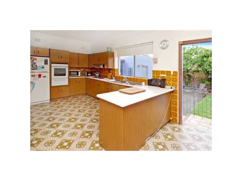 16 McCulloch Street, Russell Lea NSW 2046