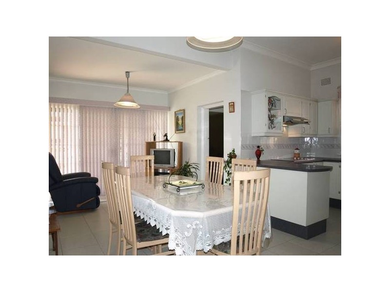 1A Bowman Street, Drummoyne NSW 2047