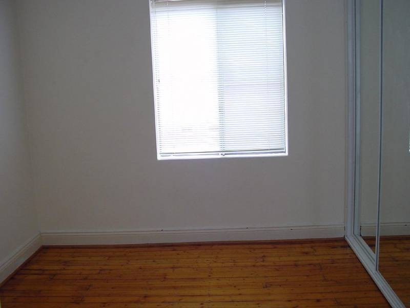 142 Lyons Road, Drummoyne NSW 2047