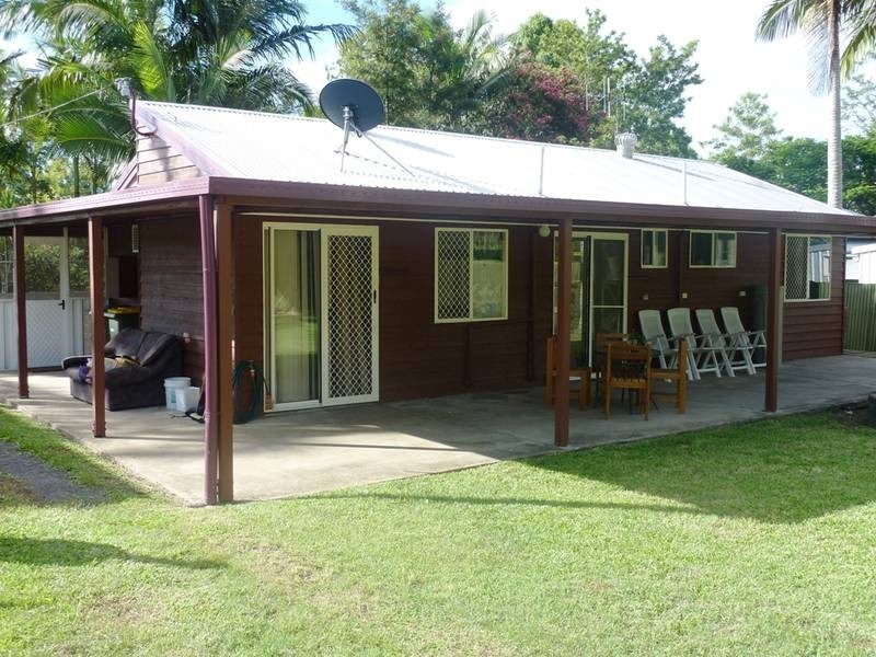 22 James Street, Howard QLD 4659